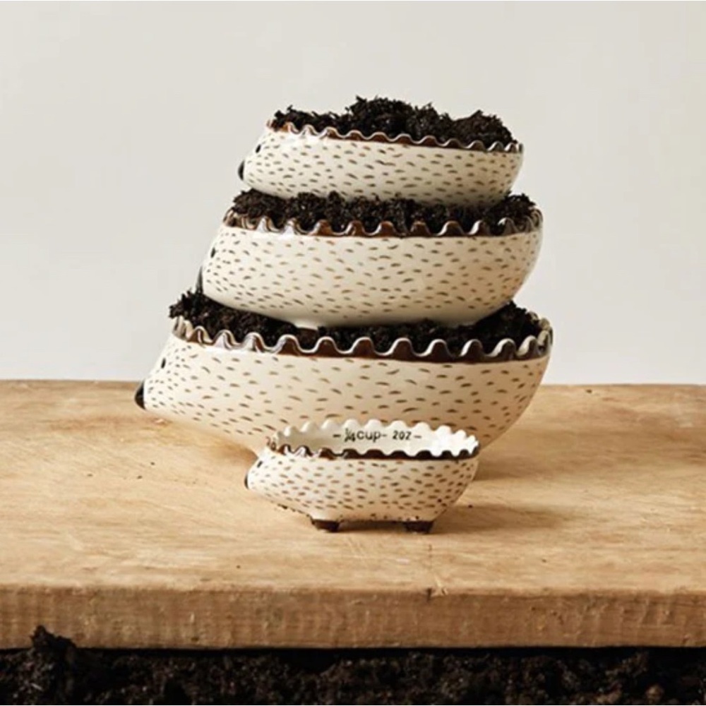 Creative Co-Op Hedgehog Measuring Cups - 4PC. Set, MSRP $34